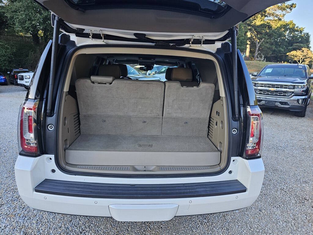 Used 2016 GMC Yukon SLT w/ Open Road Package AWD/4WD image 30