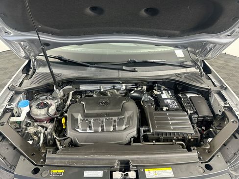 Used 2023 Volkswagen Tiguan SE R-Line FWD image 35