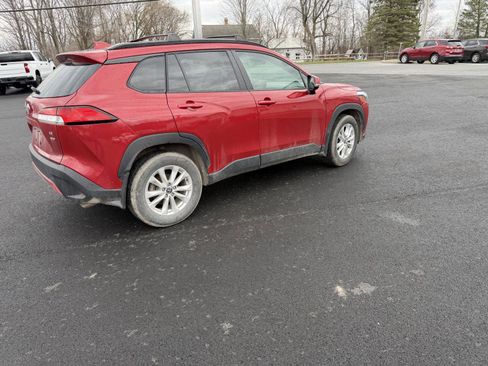 Used 2023 Toyota Corolla Cross LE w/ Moonroof Package image 9