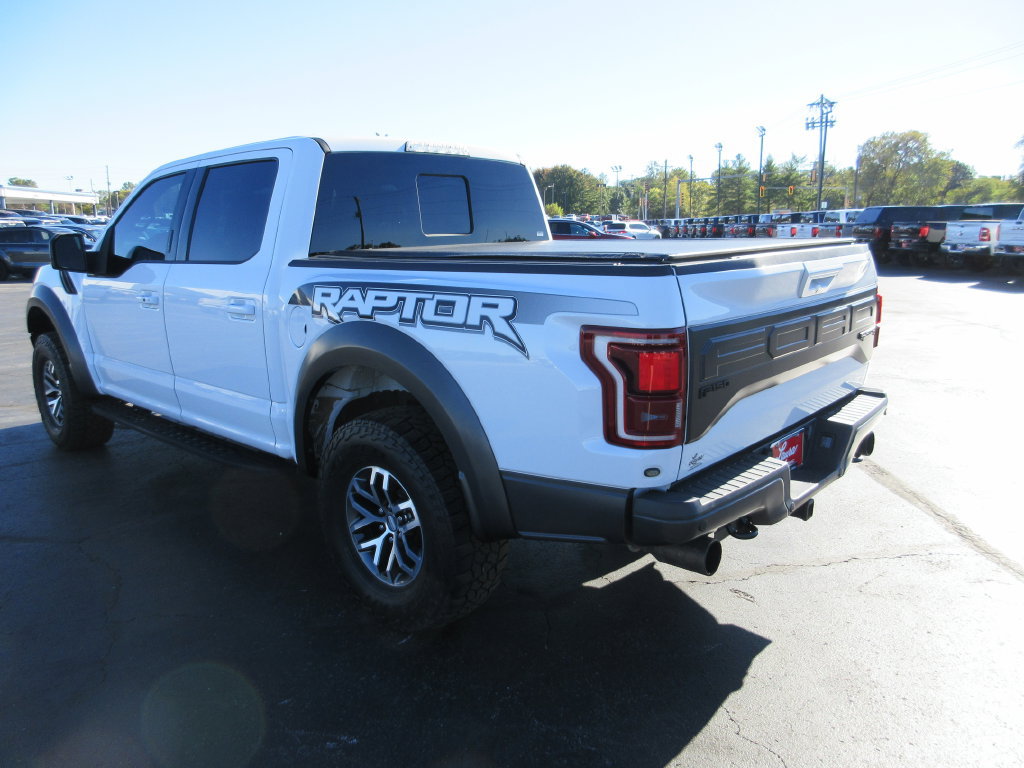 Used 2017 Ford F150 Raptor w/ Equipment Group 802A Luxury AWD/4WD image 9