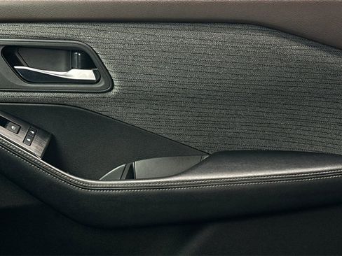 Used 2023 Nissan Rogue SV image 21