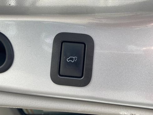 Used 2015 Toyota Highlander Limited AWD/4WD image 41