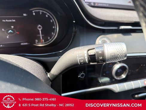 Used 2025 Genesis GV70 2.5T AWD/4WD image 27