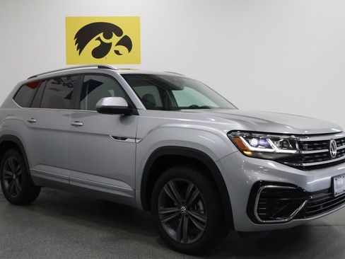 Used 2022 Volkswagen Atlas SEL R-Line image 6