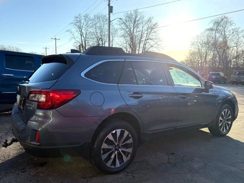 Used 2017 Subaru Outback 2.5i Limited image 5