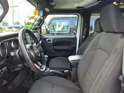 Certified 2021 Jeep Wrangler Sport AWD/4WD image 14