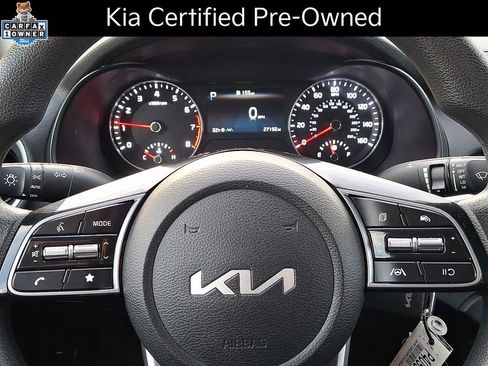 Certified 2023 Kia Forte LXS w/ LXS Technology Package image 19