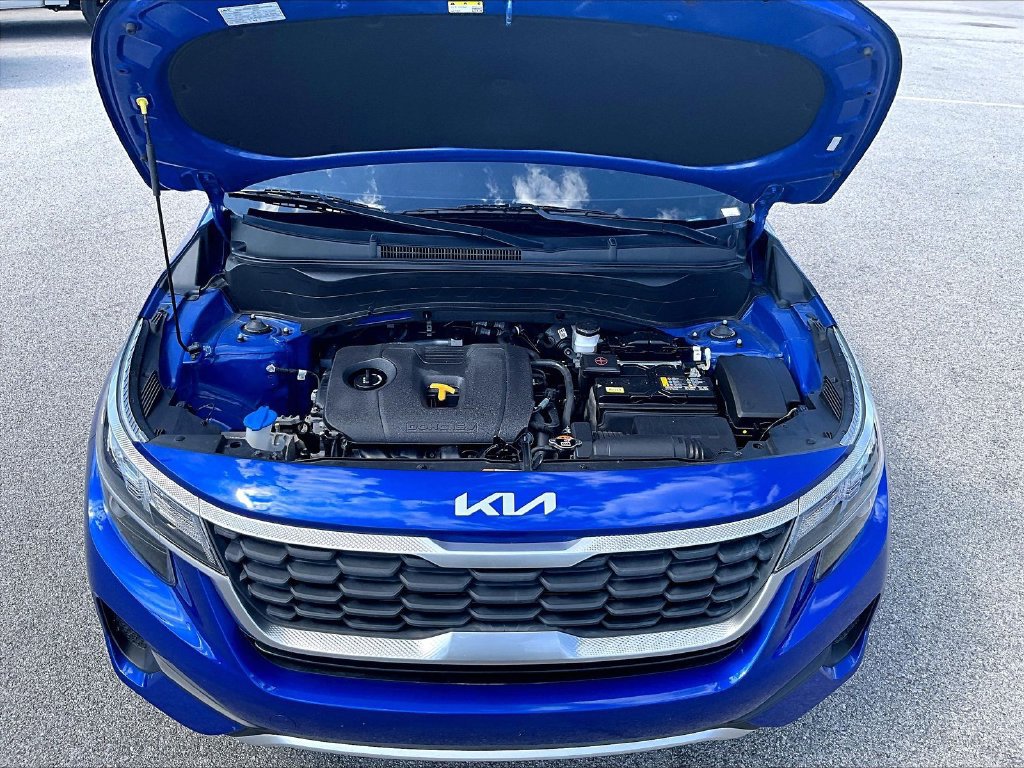 Used 2023 Kia Seltos LX AWD/4WD image 11