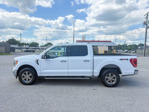 Used 2021 Ford F150 XLT w/ Equipment Group 302A High AWD/4WD image 9