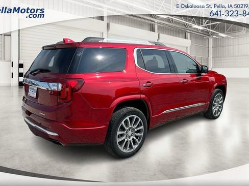 Used 2023 GMC Acadia Denali w/ Denali Ultimate Package AWD/4WD image 3