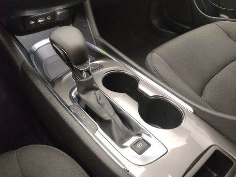 Used 2024 Chevrolet Malibu LT image 26