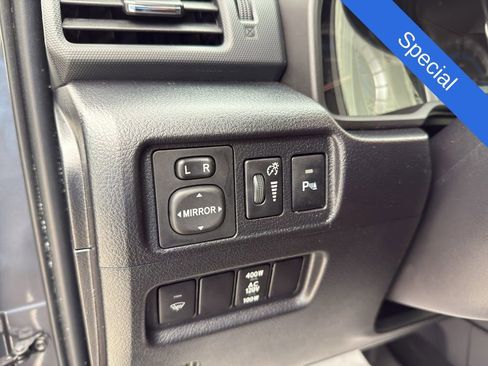 Used 2018 Toyota 4Runner Limited image 19