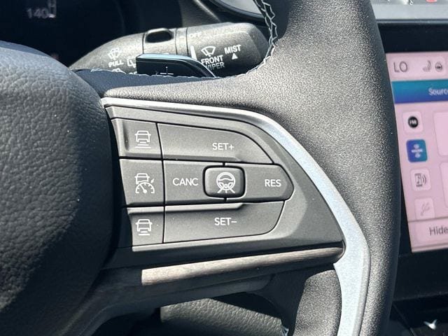New 2026 Jeep Grand Cherokee Altitude AWD/4WD image 9