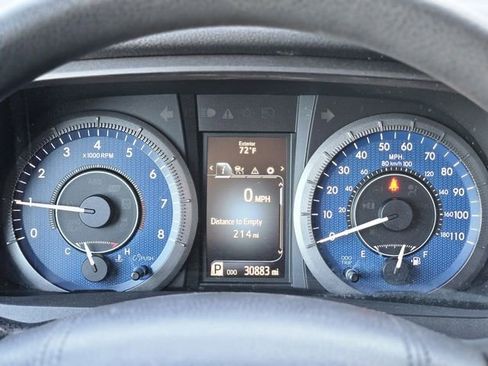 Used 2020 Toyota Sienna L image 19