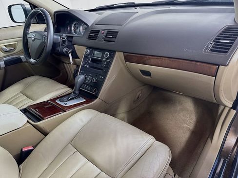 Used 2013 Volvo XC90 3.2 FWD image 34
