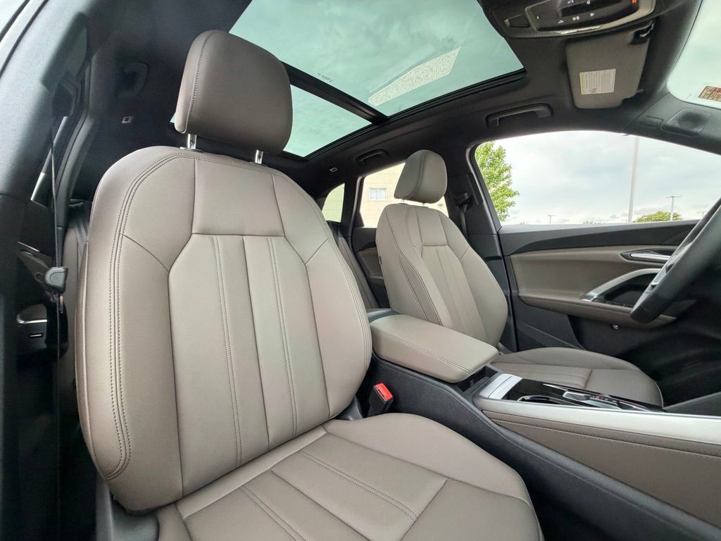 New 2026 Audi Q5 Premium Plus AWD/4WD image 18