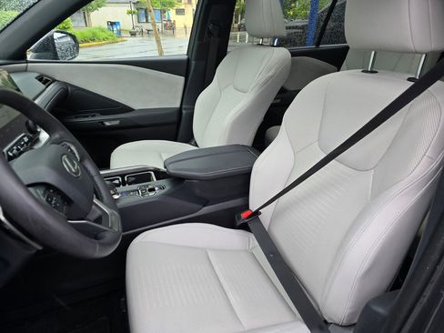 Used 2025 Lexus TX 350 AWD w/ Technology Package image 24