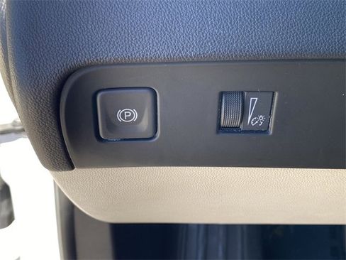 Used 2023 Buick Enclave Essence w/ Experience Buick Package image 22