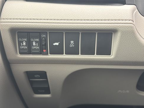 Certified 2026 Honda Odyssey EX-L image 15