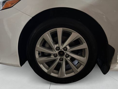 Used 2023 Toyota Camry LE w/ Convenience Package image 14