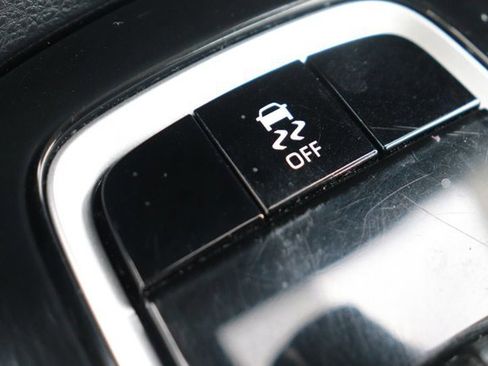 Used 2023 Toyota Corolla LE image 18