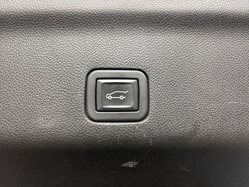 Used 2024 GMC Yukon Denali image 26