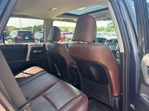Used 2016 Toyota 4Runner Limited AWD/4WD image 32