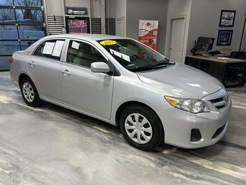 Used 2013 Toyota Corolla L image 20