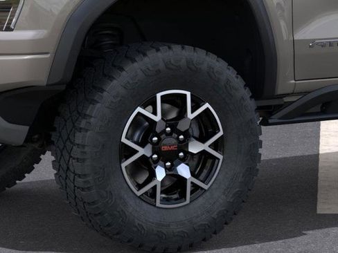 New 2026 GMC Canyon AT4X image 33