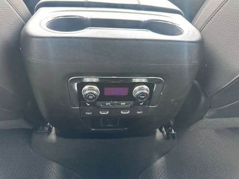 Used 2023 GMC Yukon Denali w/ Denali Reserve Package image 19