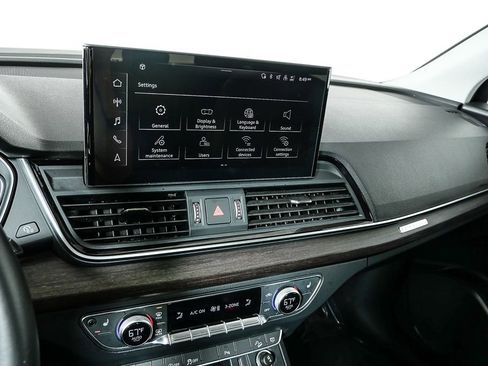 Used 2023 Audi Q5 2.0T Premium w/ Convenience Package image 12