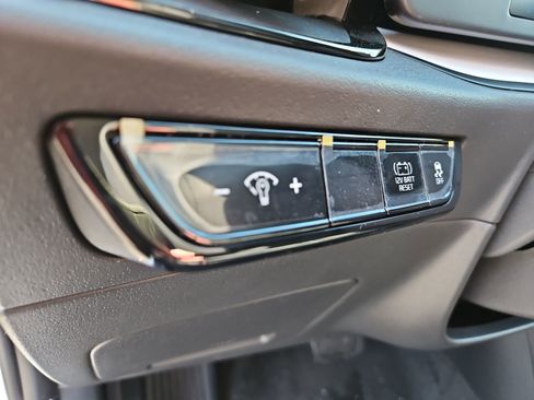 Used 2026 Kia Niro LX FWD image 23