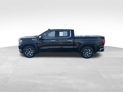 Used 2023 GMC Sierra 1500 SLT w/ SLT Premium Package AWD/4WD image 5