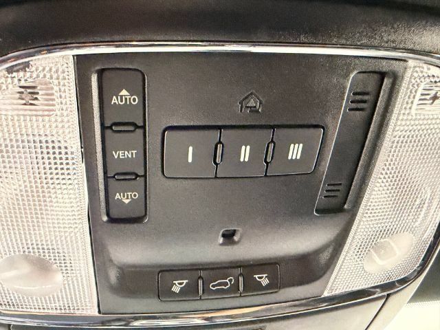 Used 2019 Jeep Grand Cherokee Altitude AWD/4WD image 31