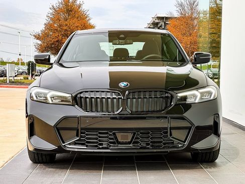 New 2026 BMW 330i Sedan w/ M Sport Package RWD image 5