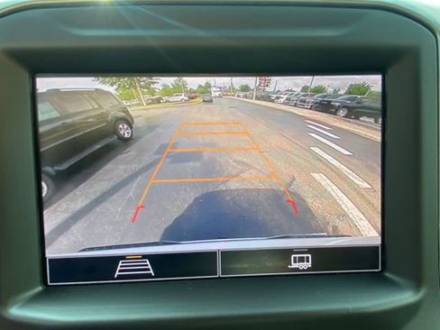 Used 2023 Chevrolet Silverado 1500 Custom image 22