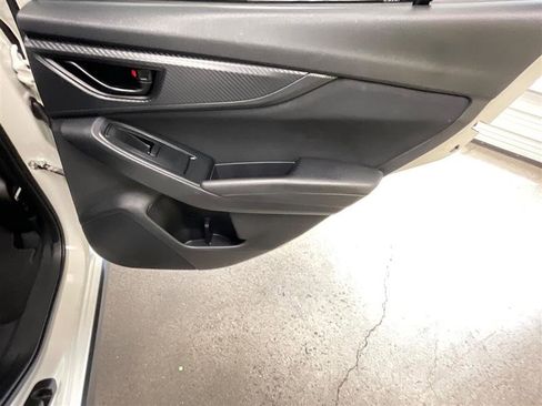 Used 2020 Subaru Crosstrek 2.0i image 14