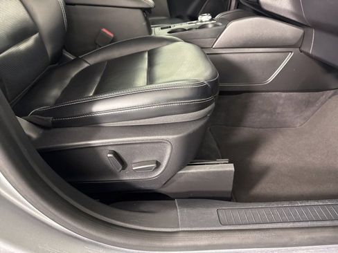 Used 2024 Ford Escape Platinum image 18