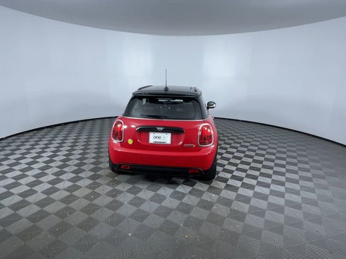 Used 2022 MINI Cooper SE image 8