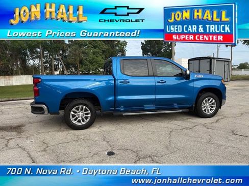 Used 2024 Chevrolet Silverado 1500 LT w/ Z71 Off-Road Package AWD/4WD image 14