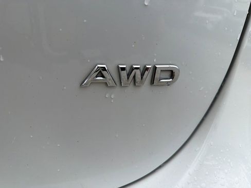 Used 2021 Nissan Rogue Sport S image 10