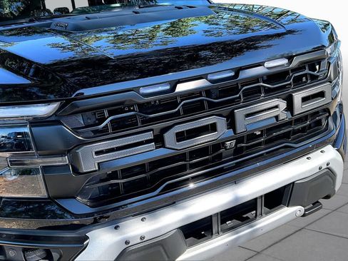 Used 2025 Ford F150 Raptor AWD/4WD image 30