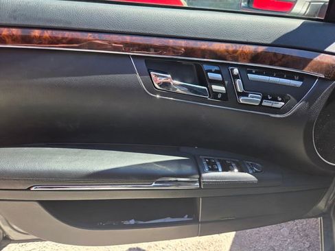 Used 2013 Mercedes-Benz S 550 4MATIC image 10