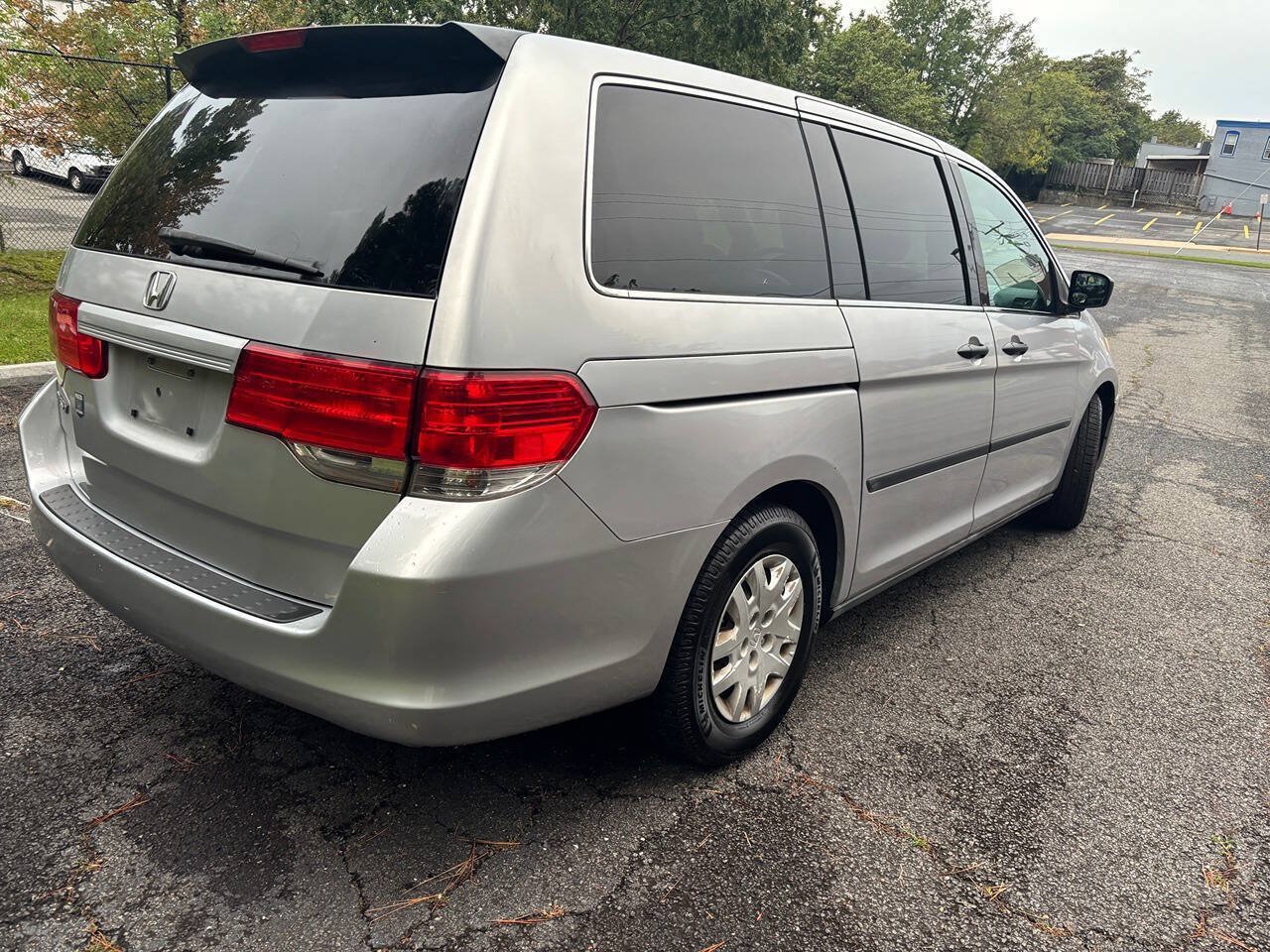 Used 2010 Honda Odyssey LX image 5