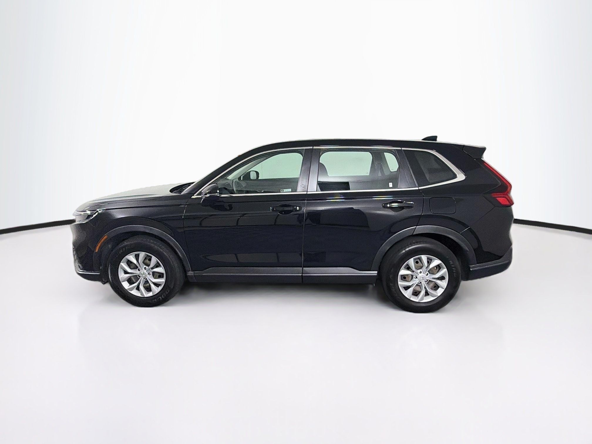 Used 2023 Honda CR-V LX image 4