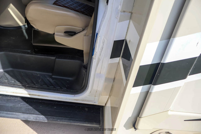 Used 2017 Ford E-450 and Econoline 450 Super Duty w/ Motorhome Prep Package RWD image 60