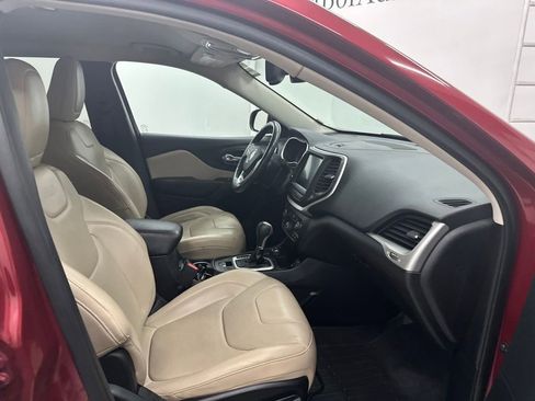 Used 2015 Jeep Cherokee Limited w/ Luxury Group AWD/4WD image 27