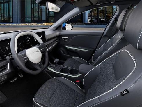 New 2025 Kia K4 GT-Line image 17