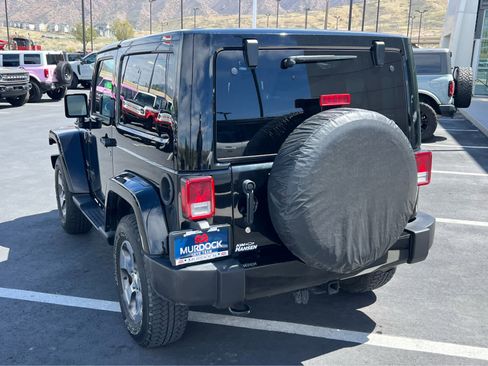 Used 2018 Jeep Wrangler Sahara w/ Connectivity Group image 10