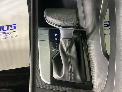 Used 2024 Hyundai Elantra SEL FWD image 19
